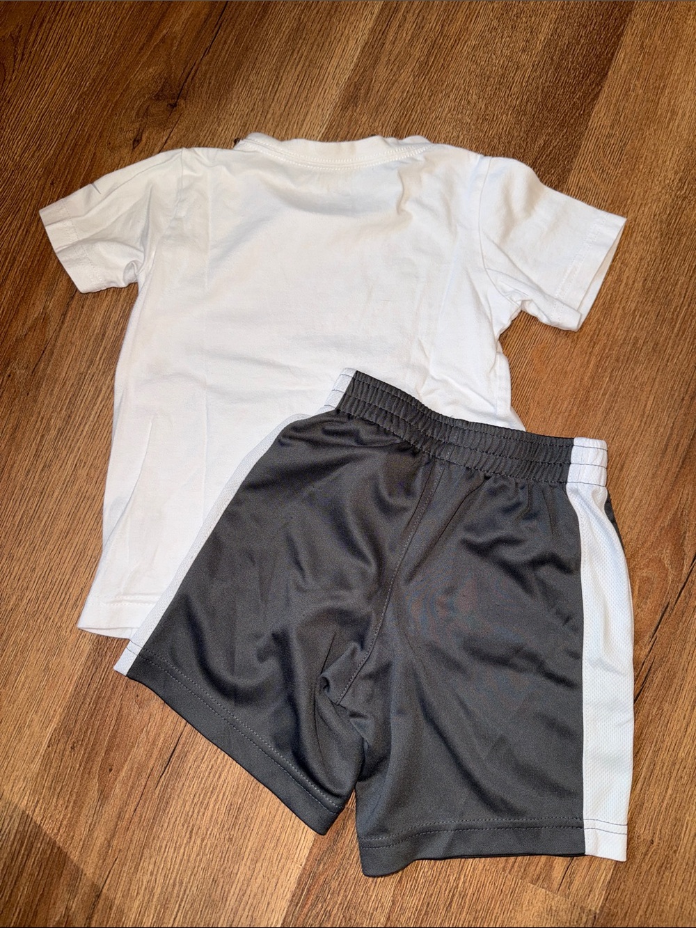Nike Short Set - Picture 3 of 8